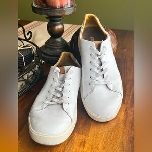 OluKai  Lae’Ahi Li’ili Leather Sneakers
